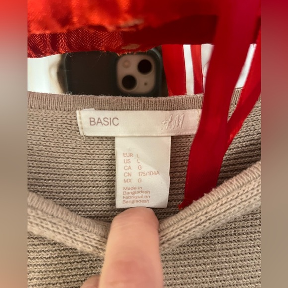 Large - Picture 4 of 4